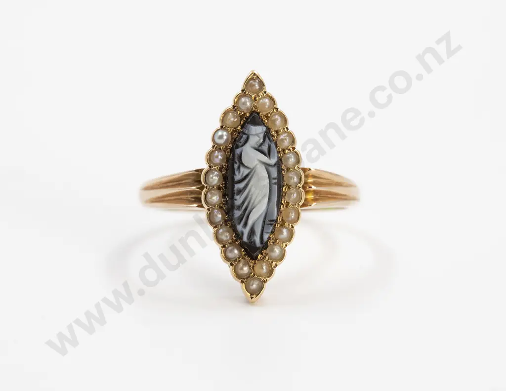 Victorian 15ct Onyx Cameo and Pearl Ring Image 1++