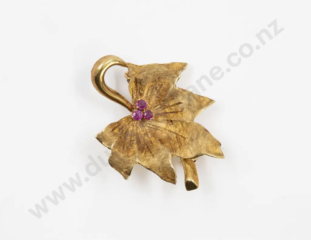 18ct Three Stone Ruby Leaf Brooch Image 1++