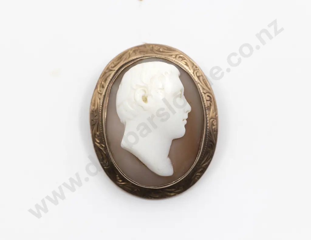 Victorian 9ct Framed Portrait Cameo Brooch Image 1++