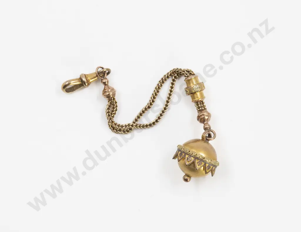 Edwardian 9ct Gold Fob Image 1++