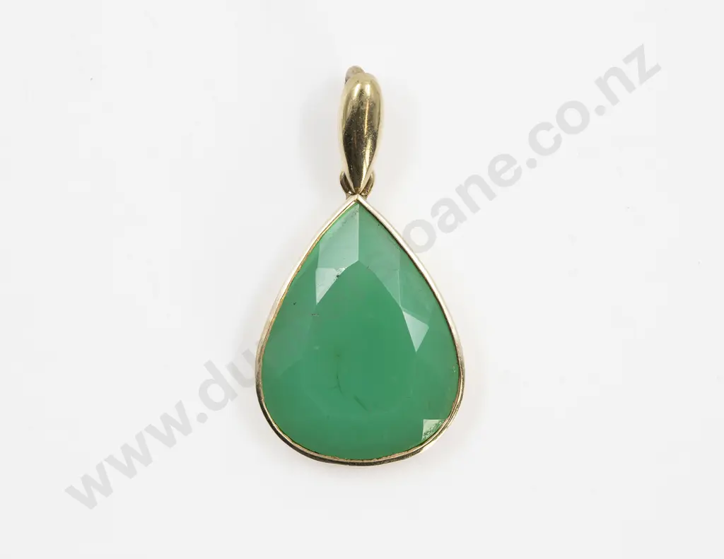 9ct Green Chalcedony Pendant Image 1++