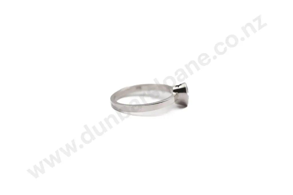 Karen Walker 9ct White Gold Solitaire Ring Image 1++