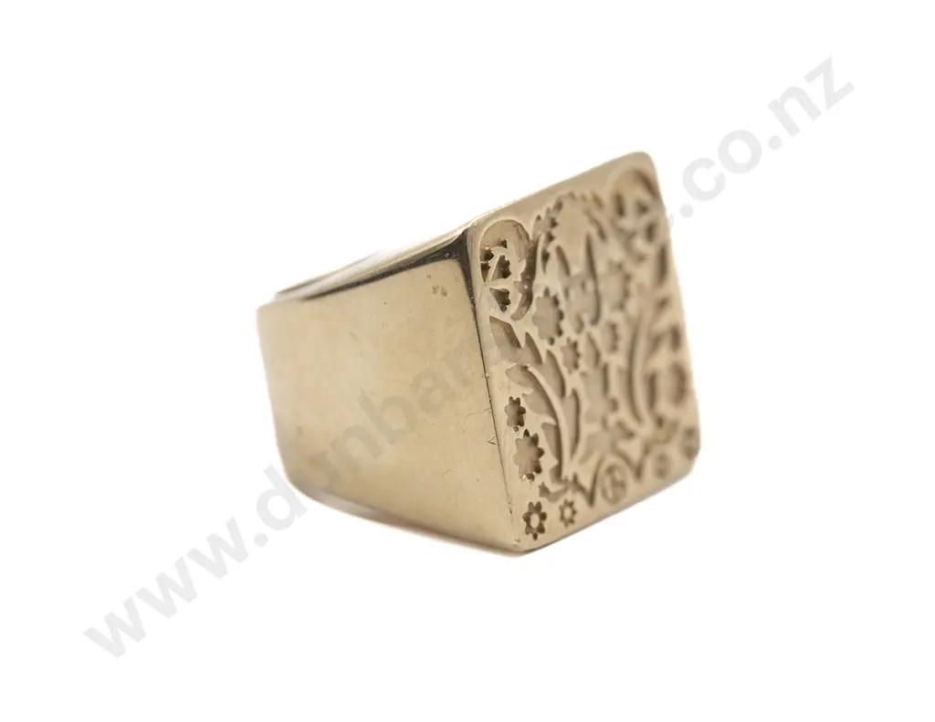 Karen Walker 9ct Fancy Filigree Signet Ring Image 1++