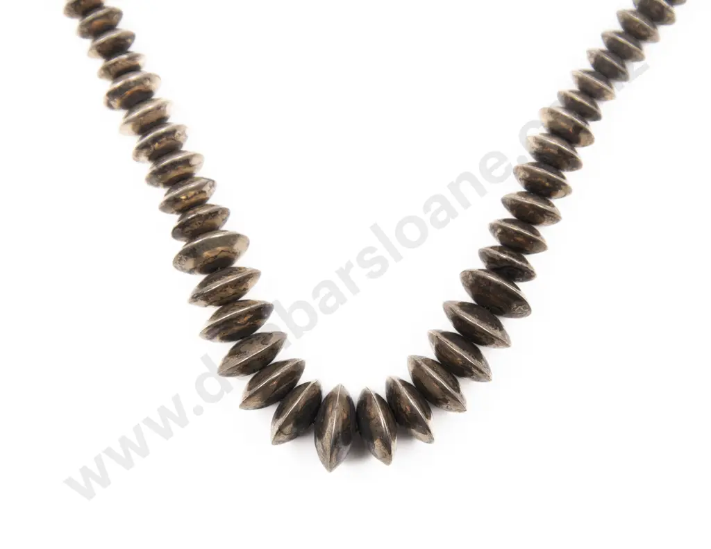 Single Strand Graduated Silver Disc Bead Necklace and Earrings Image 1++