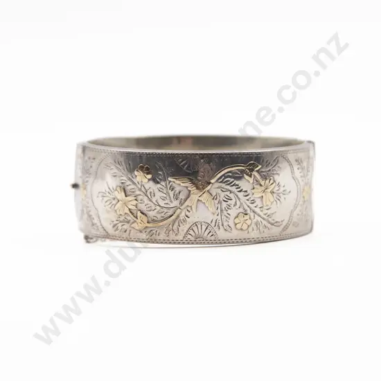 Wide S/S Hinged Snap Bangle