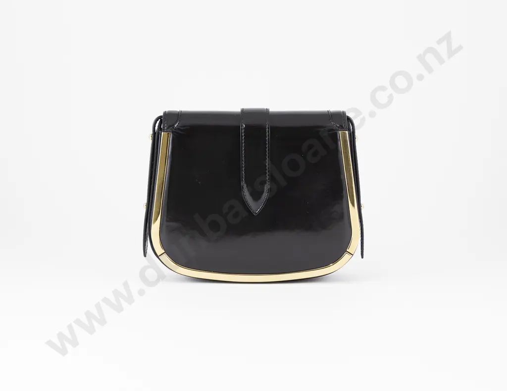 Ferragamo Big Logo Crossbody Black Patent Leather Bag Image 1++