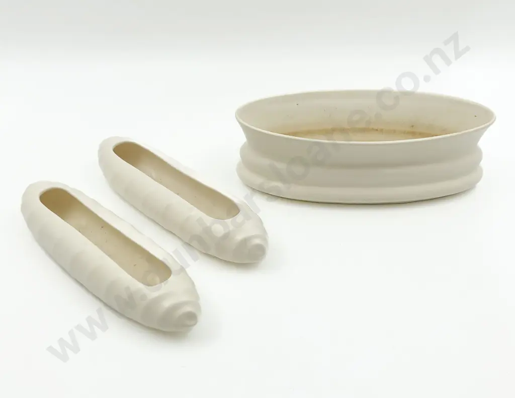 Three Crown Lynn Vases Image 1++