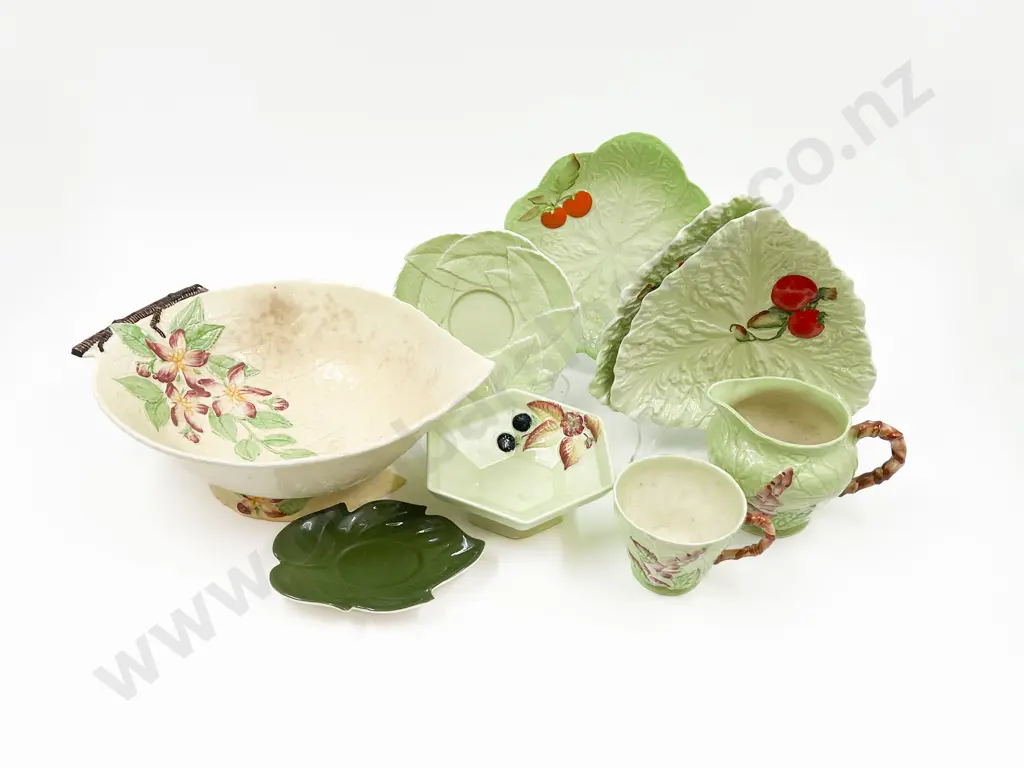 Nine Pieces of Assorted Carlton Ware Image 1++