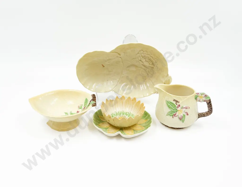Four Pieces of Assorted Carlton Ware Image 1++