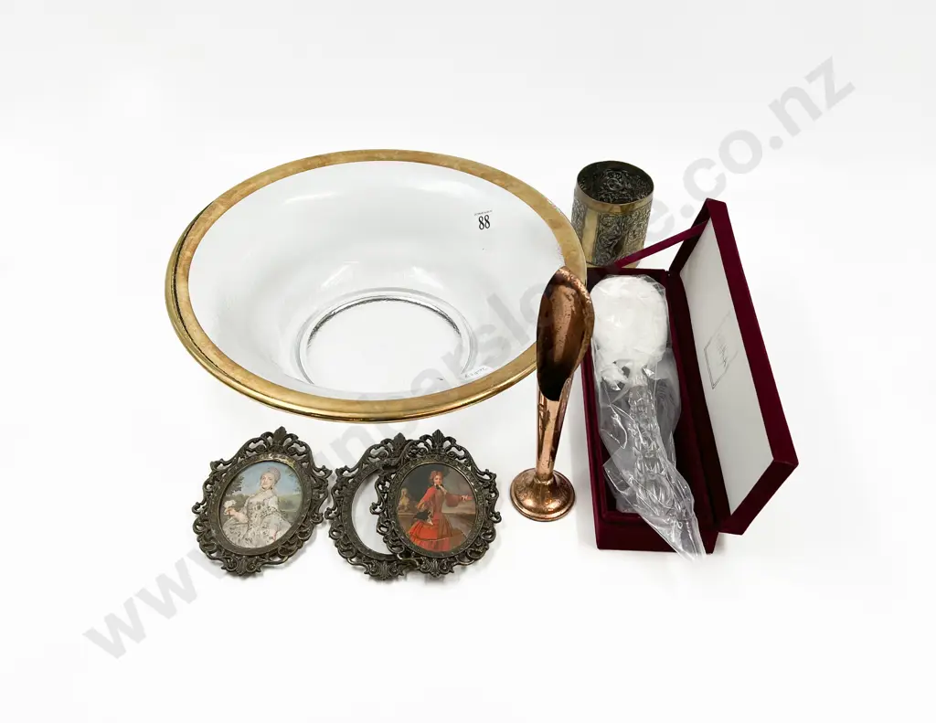 Assorted Metalware and Cased Serving Spoon in Large Gilt Rimmed Glass Bowl Image 1++