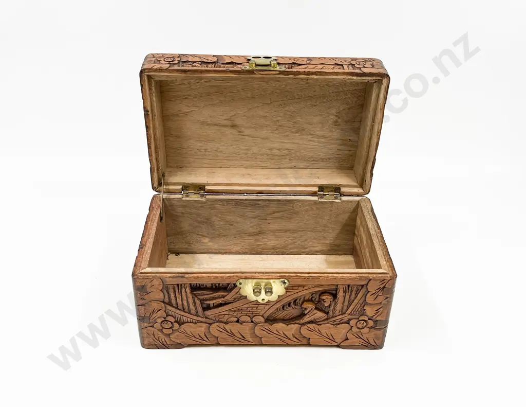 Small Carved Camphorwood Chest Image 1++