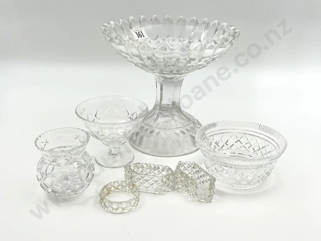Small Quantity of Assorted Crystal And Glassware Incl Comport Image 1++