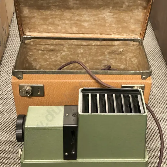 Slide Projector in Case