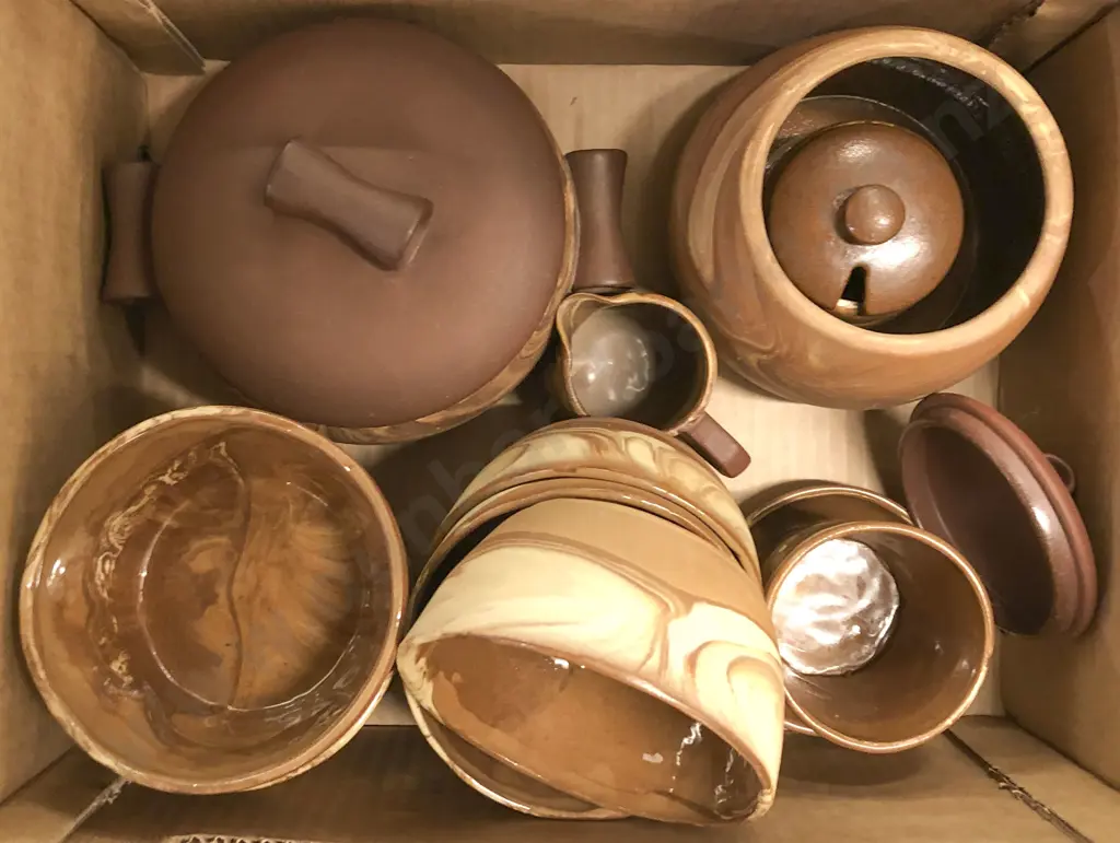 Small Quantity Assorted Pottery Image 1++