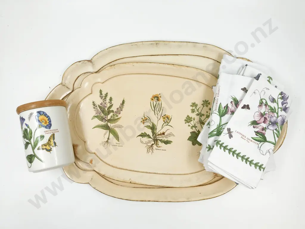 Portmeirion 'The Botanic Garden' Canister & 8 Napkins & Two Decorative Trays Image 1++