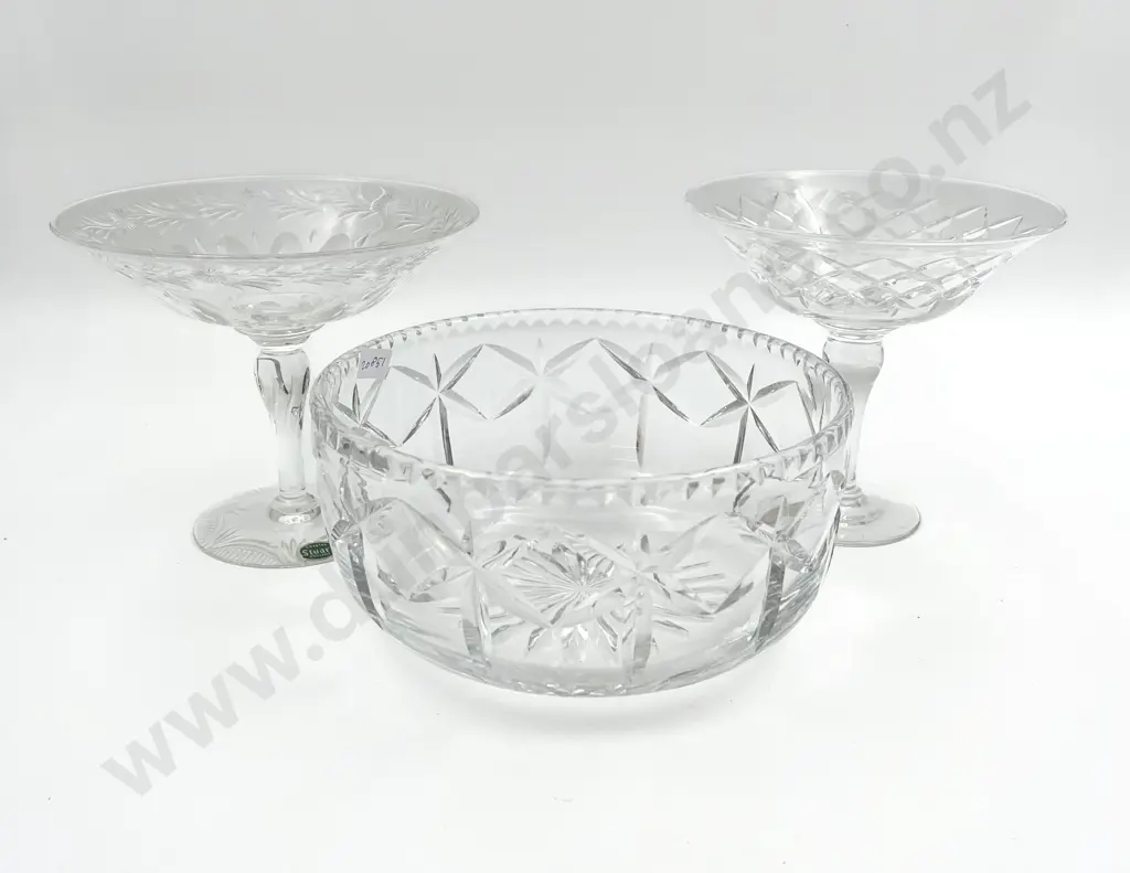 Crystal Bowl with Stuart Crystal & Stourbridge Crystal Small Comports Image 1++