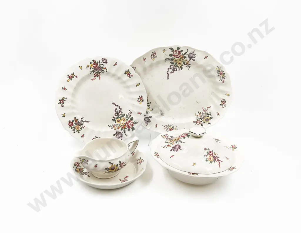 RD "Old Leeds Sprays" Pattern Dinner Ware Image 1++