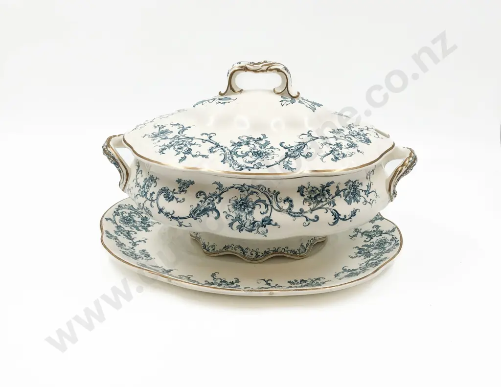 Late Mayers KC & B Lidded Tureen on Stand Image 1++