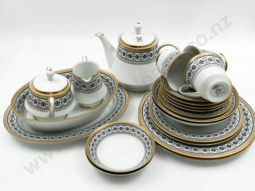 Part Noritake Dinner Set Image 1++