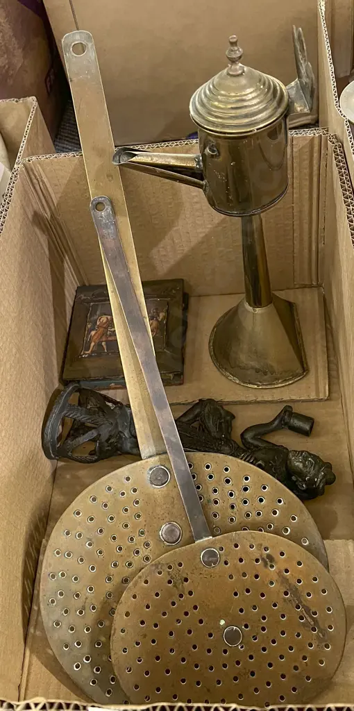 Box of Metal Ware Including Oil Lamp Image 1++
