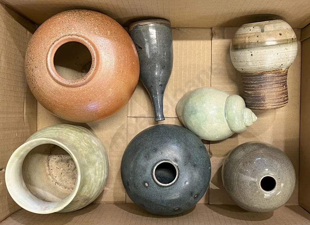 Box of Assorted Pottery Including NZ Image 1++