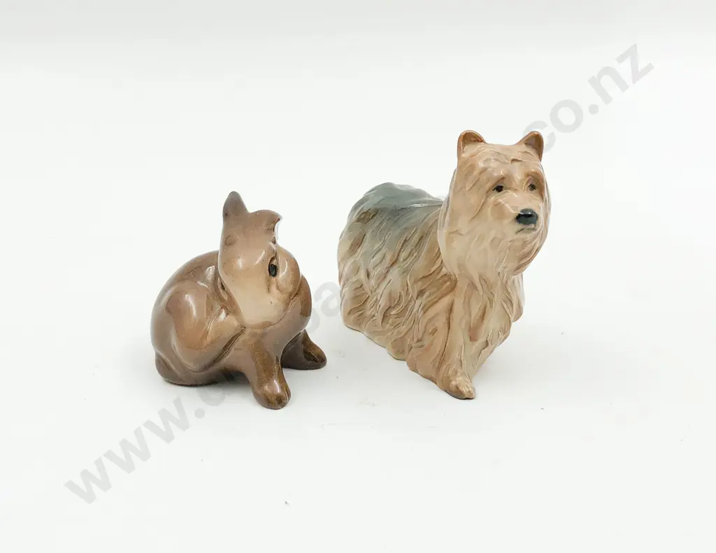 Beswick Dog Figure with Bunny Image 1++