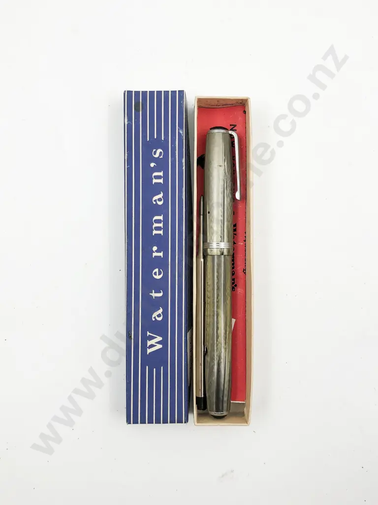 Vintage Watermans Fountain Pen Image 1++
