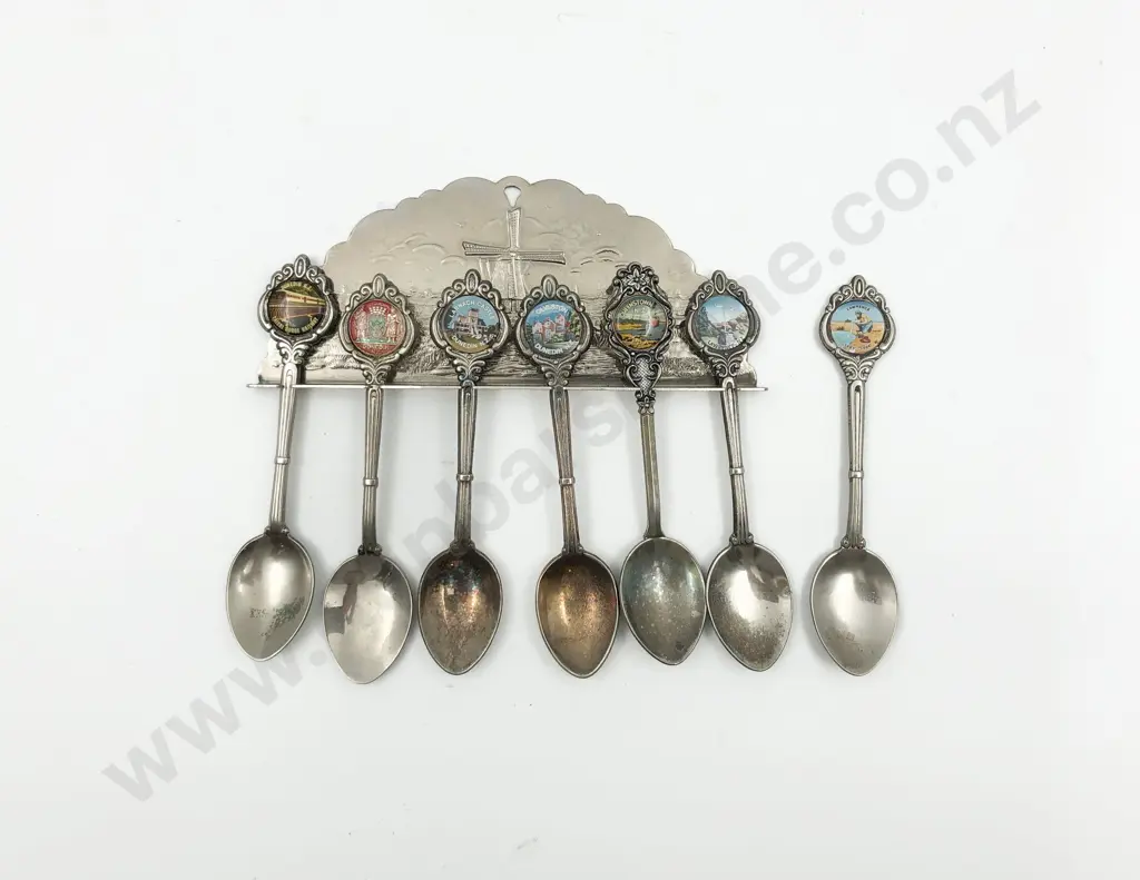 Seven NZ Vintage Souvenir Spoons and Rack Image 1++
