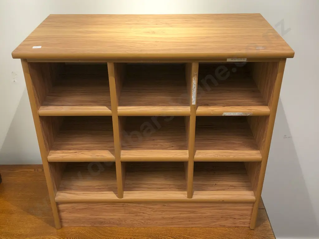 Modern Pigeonhole Unit Image 1++