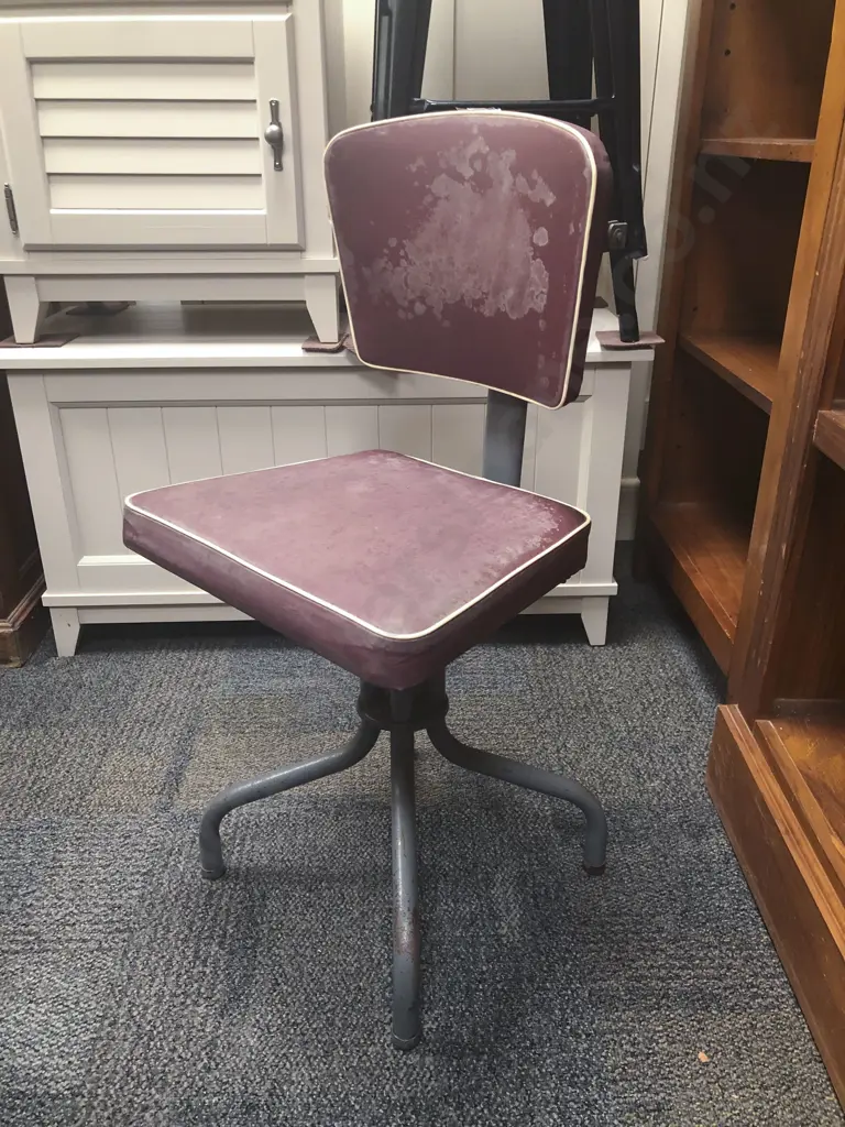 Charles Judd Retro Office Chair Image 1++