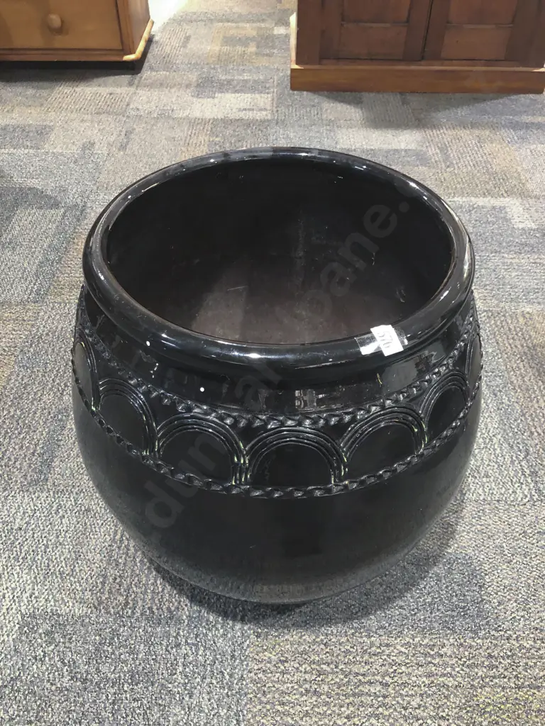 Large Glazed Planter Image 1++