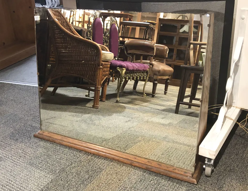 Vintage Shoe Mirror Image 1++