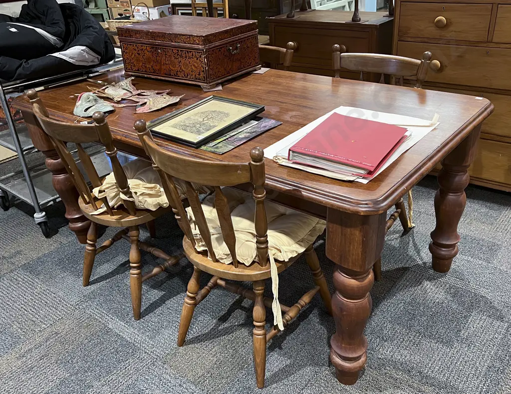 Large Colonial Style Dining Table & Four Country Kitchen Chairs Image 1++