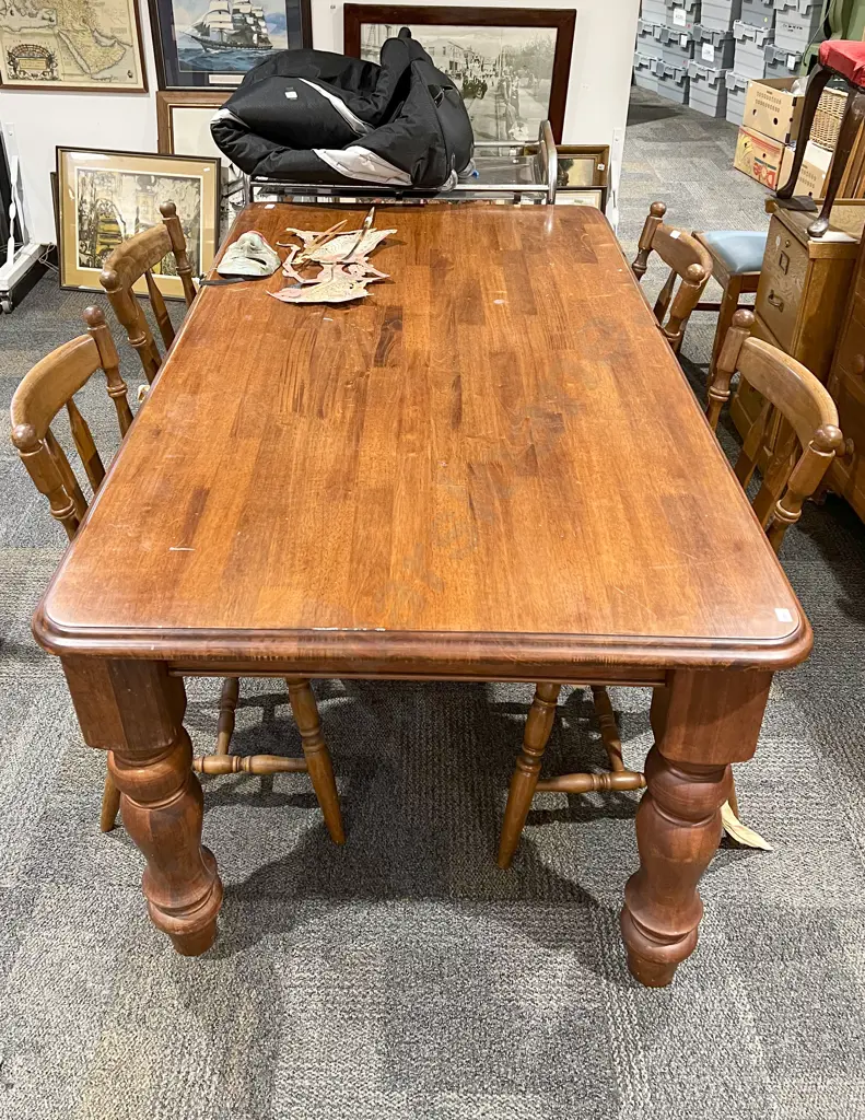 Large Colonial Style Dining Table & Four Country Kitchen Chairs Image 1++
