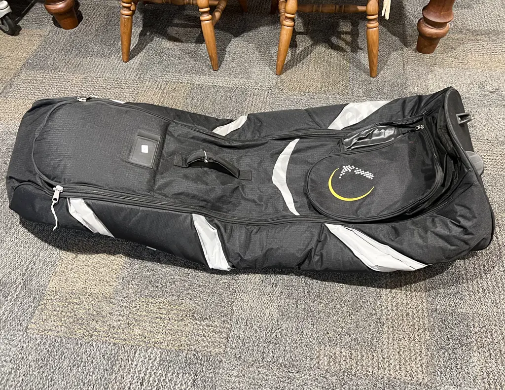 Tall Travelling Case Image 1++