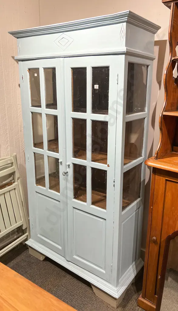 Painted Glazed Door Cabinet Image 1++