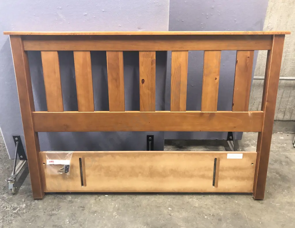 Six Piece Bedroom Suite Image 1++