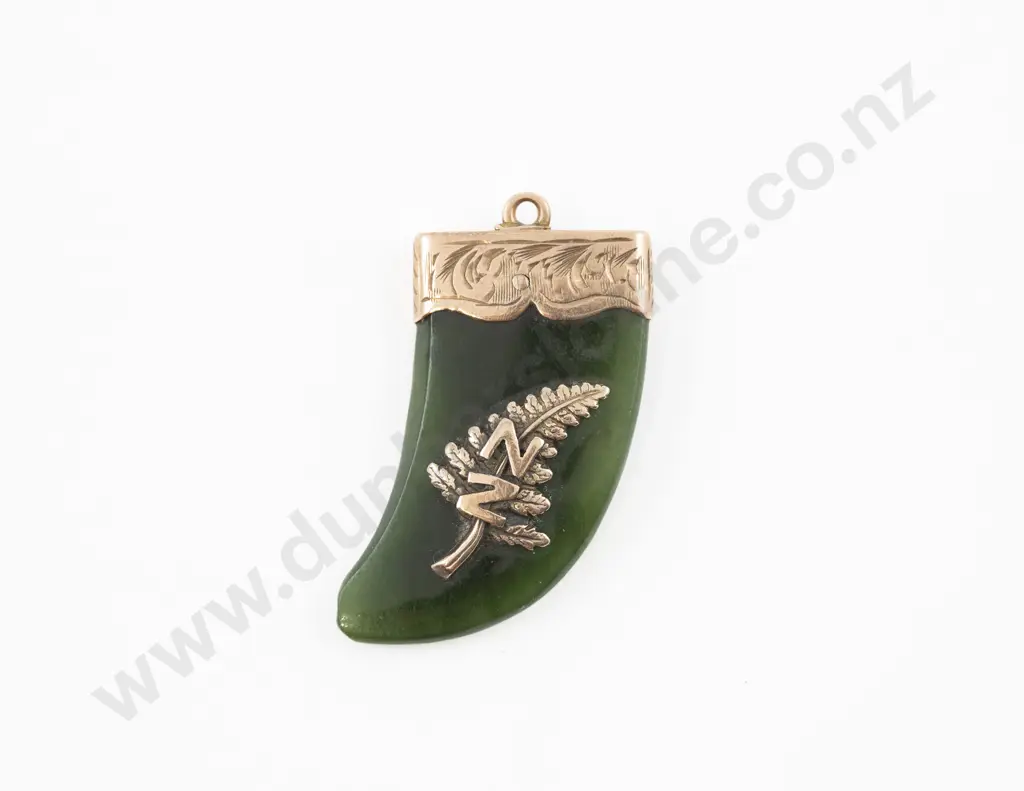 9ct Mounted Greenstone 'Shark Tooth' Fob Pendant Image 1++