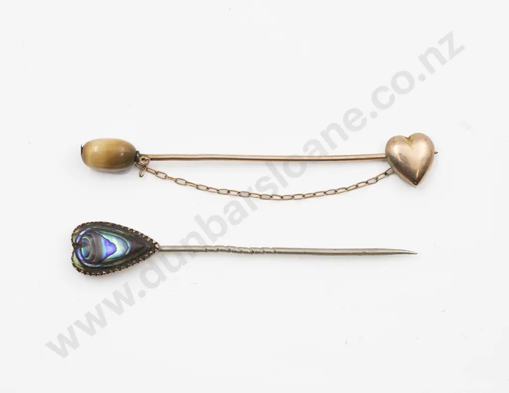 9ct Mounted Paua Heart Stick Pin Image 1++