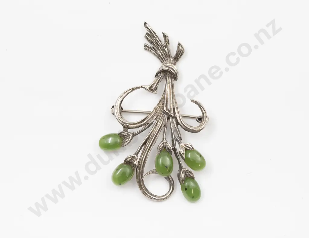 S/S Greenstone Scrolling Spray Brooch Image 1++