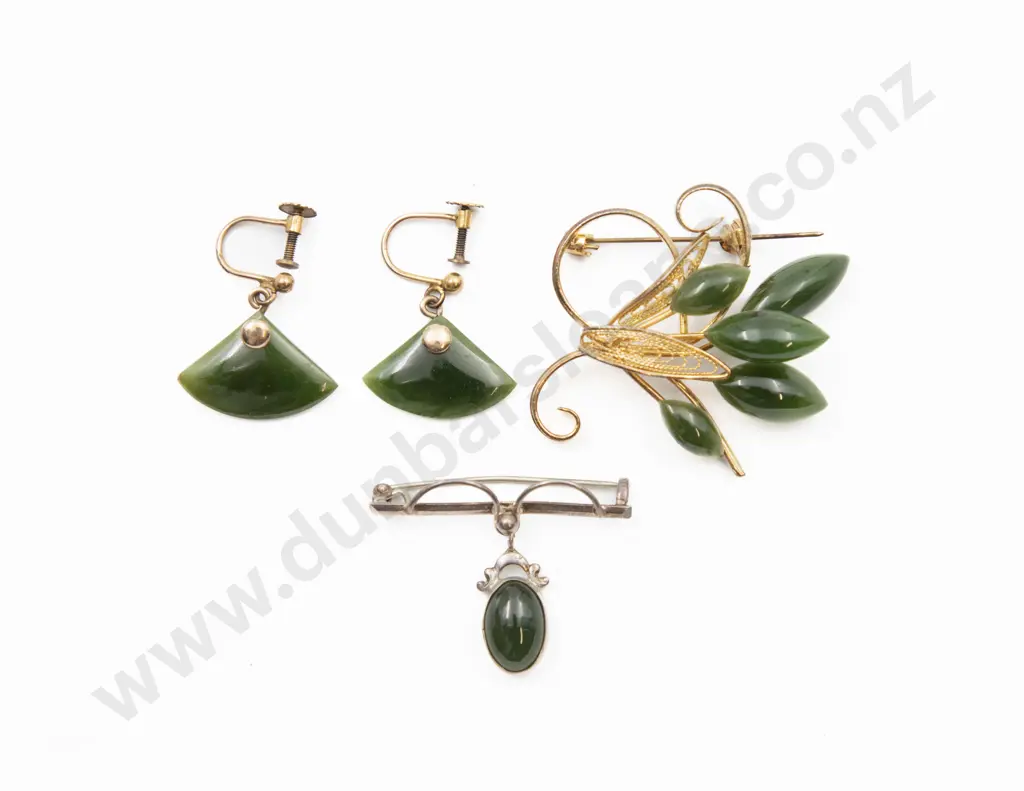 Pair Gold Plate Mounted Greenstone Fan Panel Pendant Earrings Image 1++