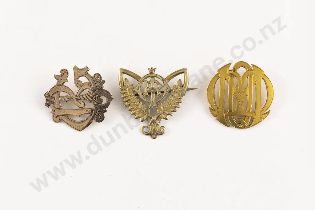 Two 9ct Initial Monogram Brooches Image 1++