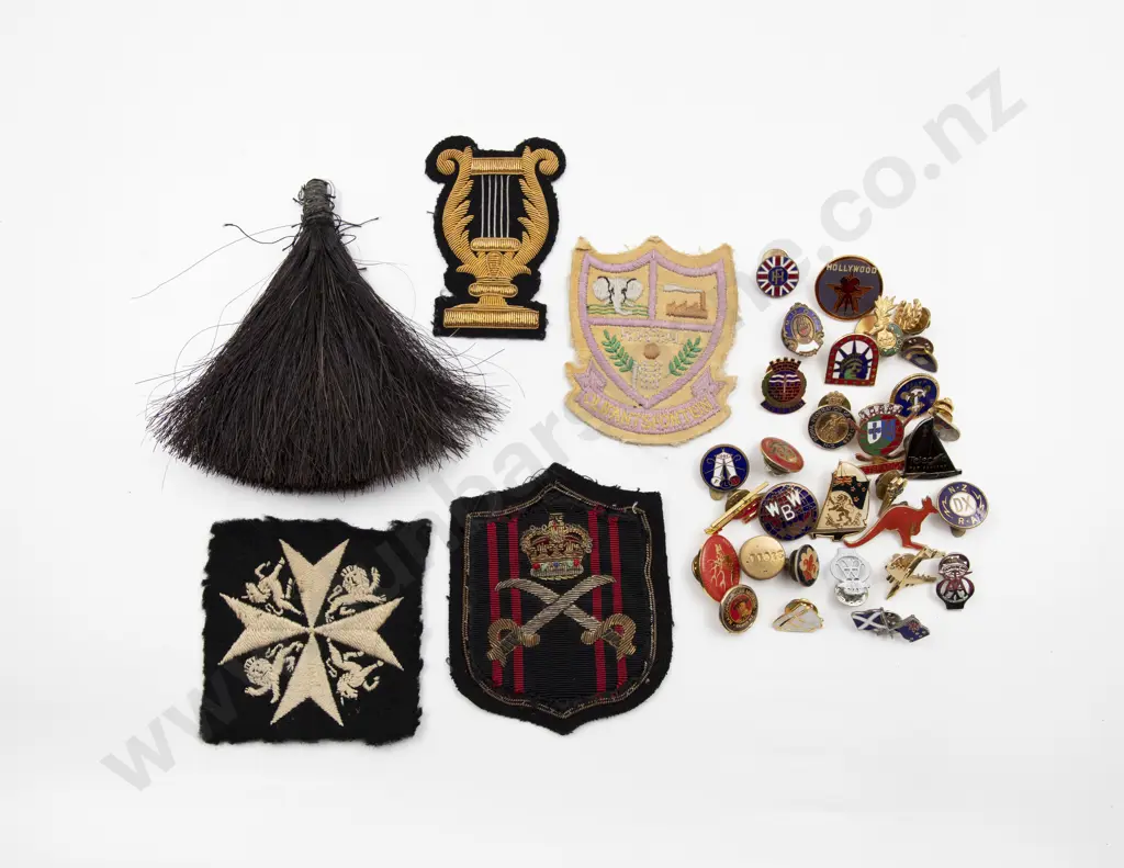 Collection Various Association Pinch Badges and Four Pocket Monograms (30) Image 1++