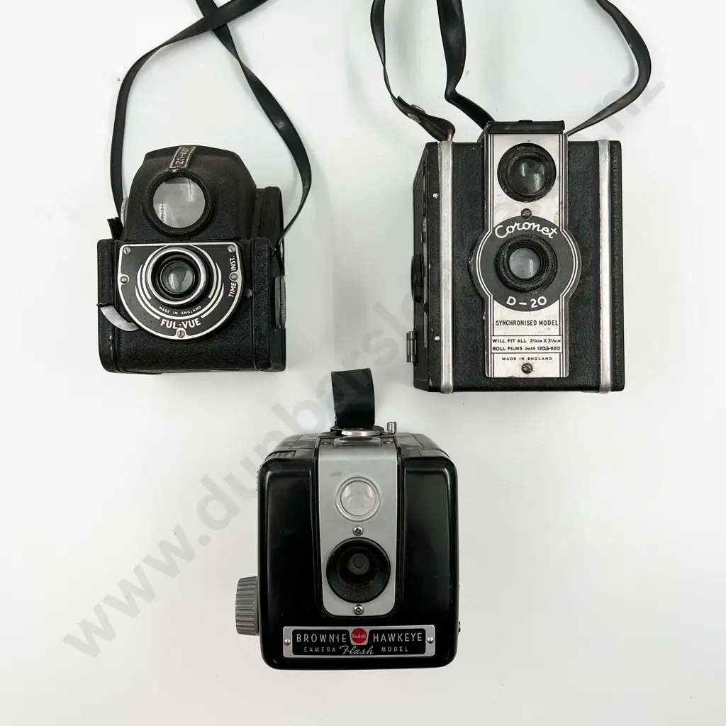 Collection of TLR Cameras Incl. Kodak Brownie Hawkeye Image 1++