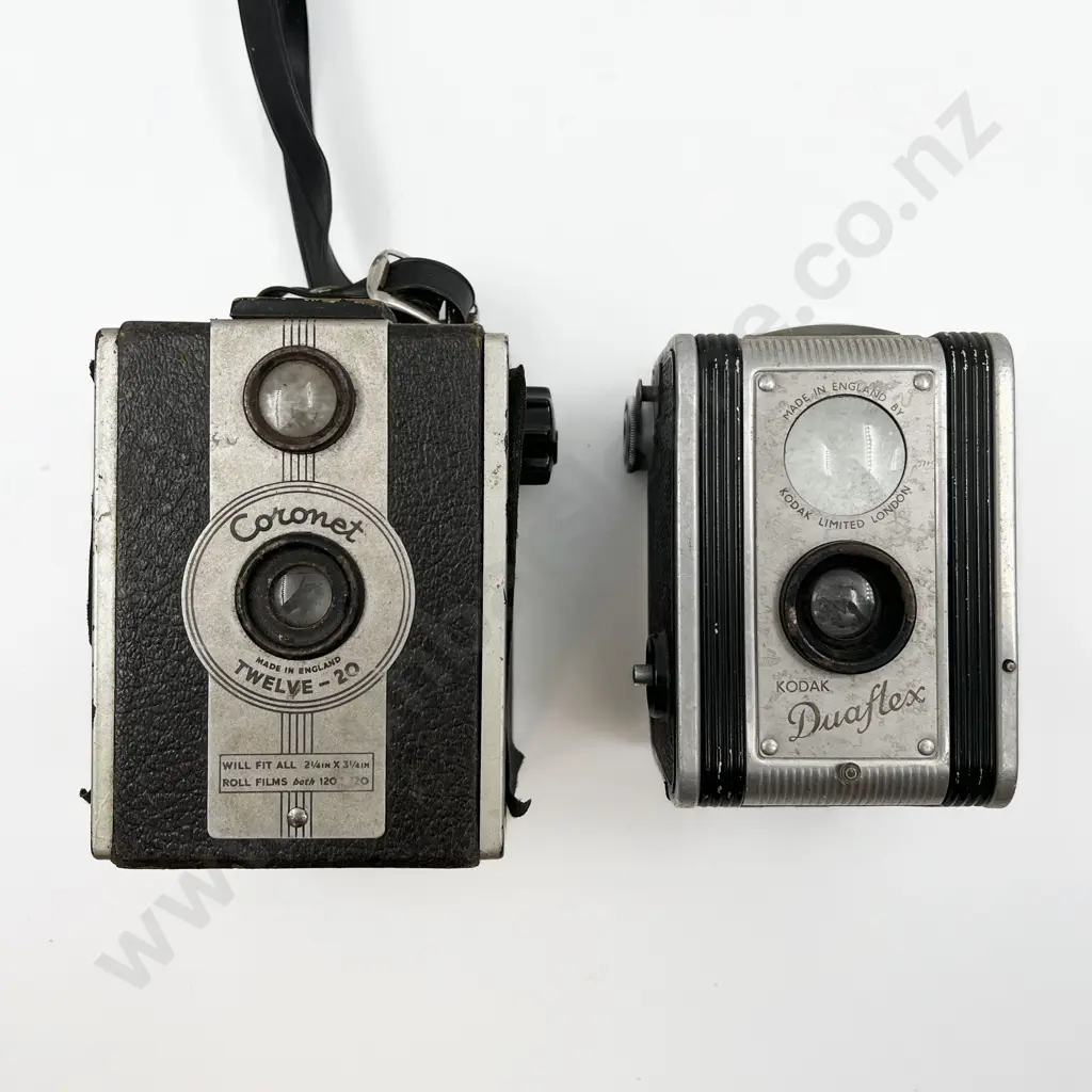 Pair of TLR Cameras Incl. Kodak Duaflex Image 1++