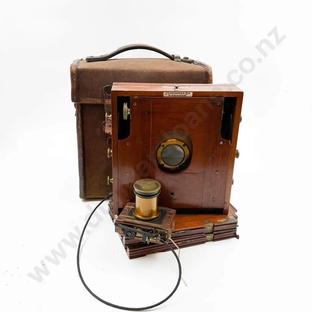 Antique Cased J. Lancaster & Son Birmingham Mahogany Cased Plate Camera (The 1897 Instantograph Patent) with 3 Plates Image 1++