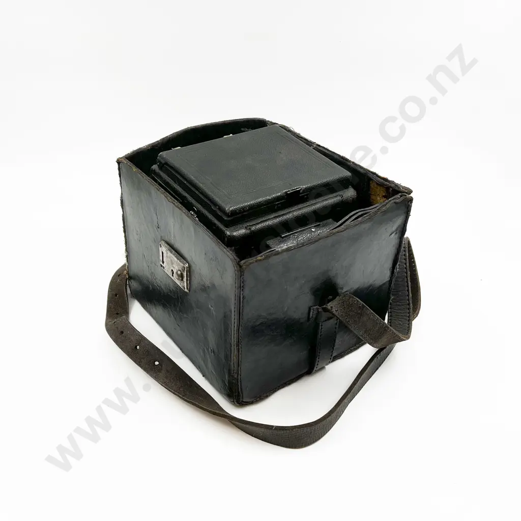 Antique Popular Pressman Plate Camera with Leather Case & 11 Plates Image 1++