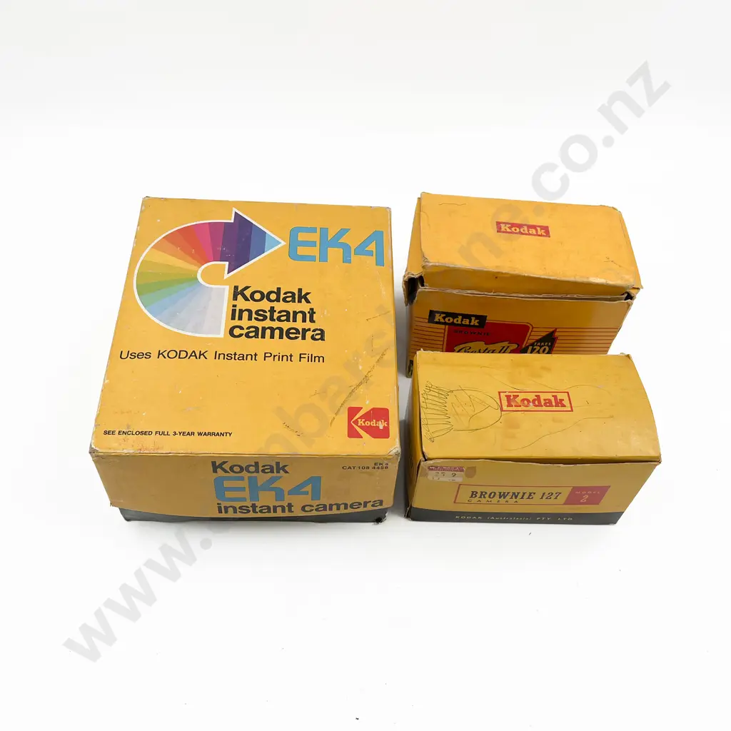 Kodak EK4 Instant & Two Brownie Cameras Image 1++