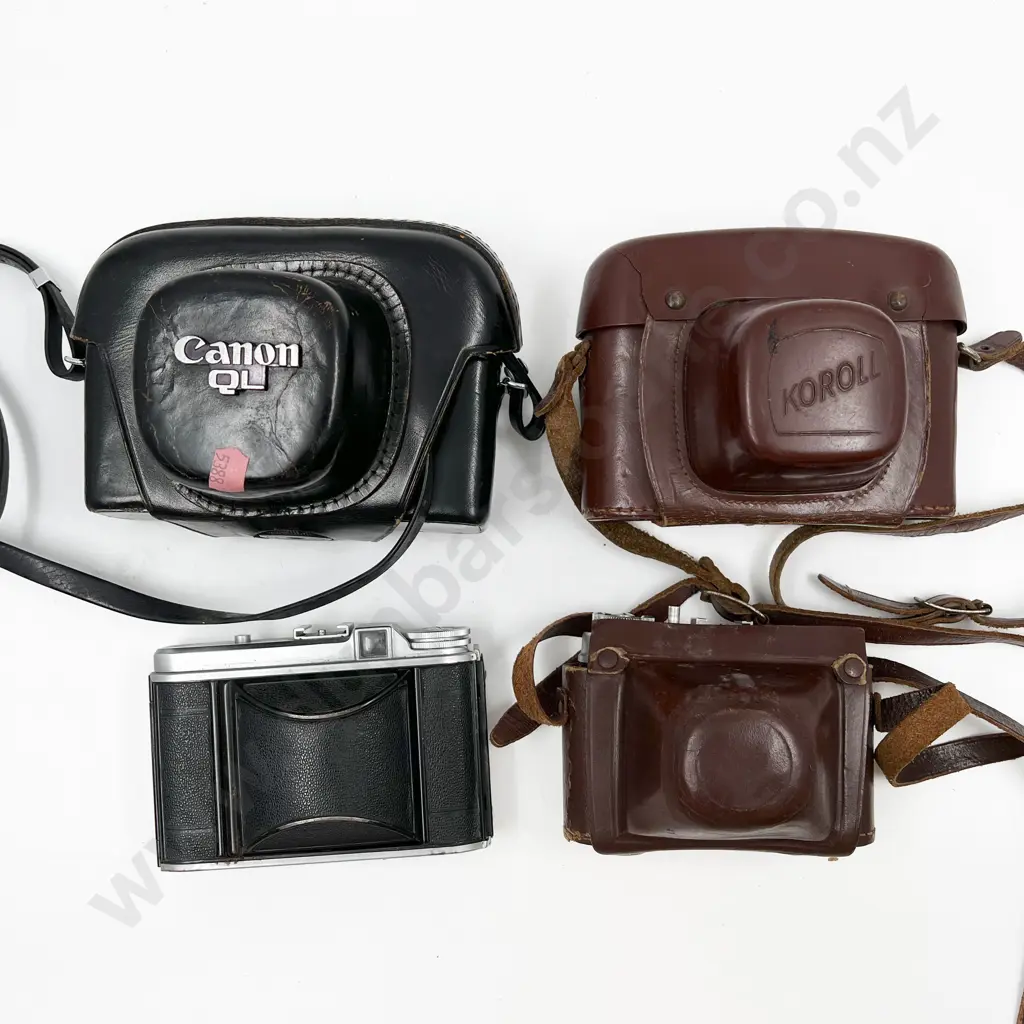 Four Rangefinder Film Cameras Incl. Canon QL19 Image 1++