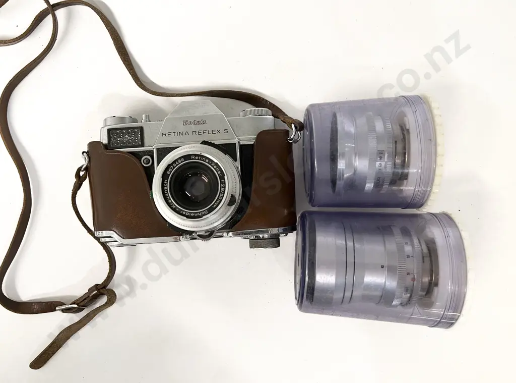 Kodak Retina Reflex S SLR with Two Accompanying Lenses & Flashes Image 1++